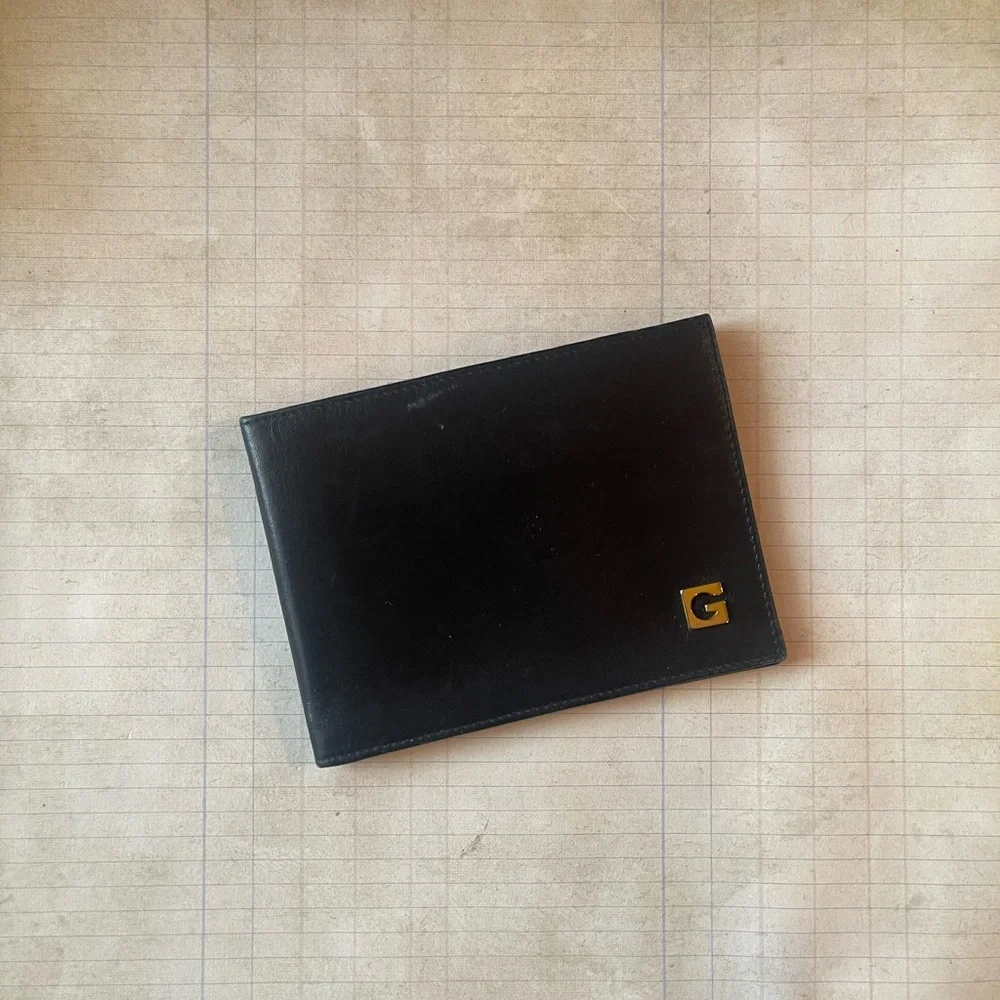 Gherardini Sleek Black Bi-Fold Wallet